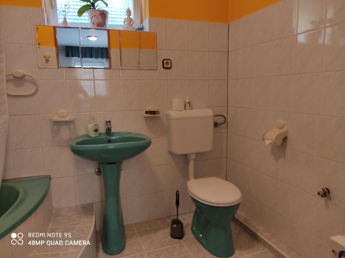 Fox Apartmanok Хевиз Экстерьер фото