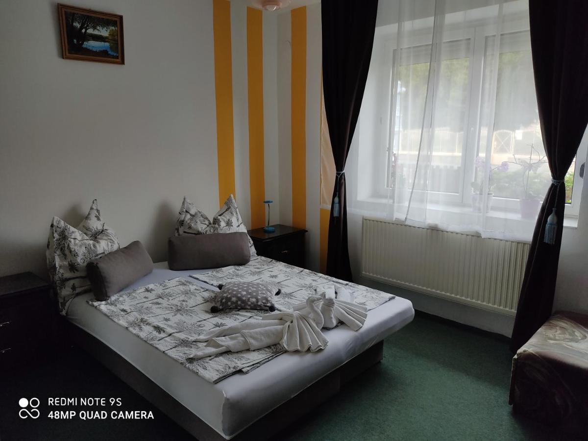 Fox Apartmanok Хевиз Экстерьер фото
